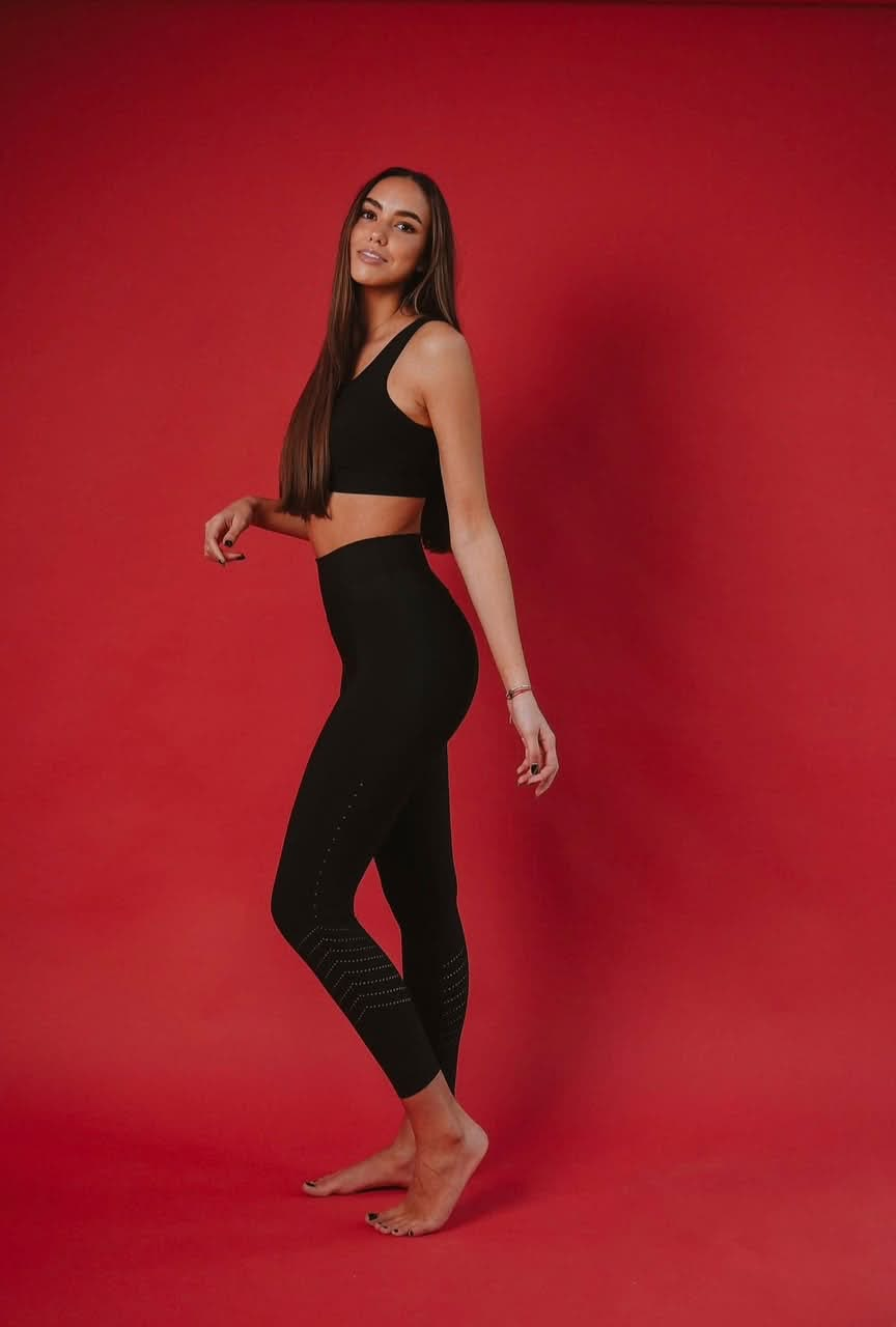 DAISY LASER-CUT LEGGING — Black (1)